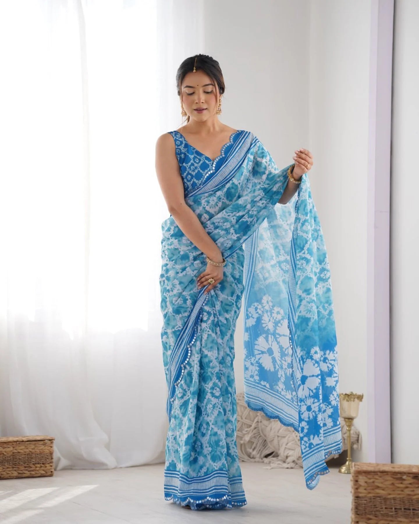 Chinon Mirror Work Saree with Kutchi Lace Party Wear Saree for Women Wholesale Deal