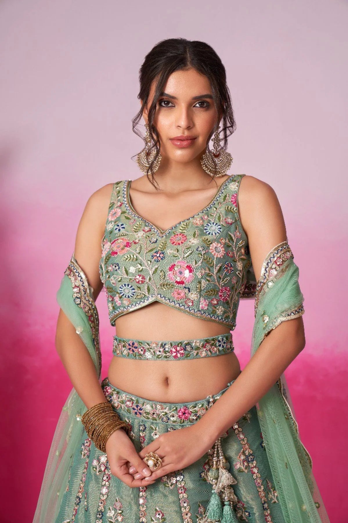 Trendy Pretty Women Bridal Leheng Set Green Color Lehenga With Embroidery Work & Mirror Work