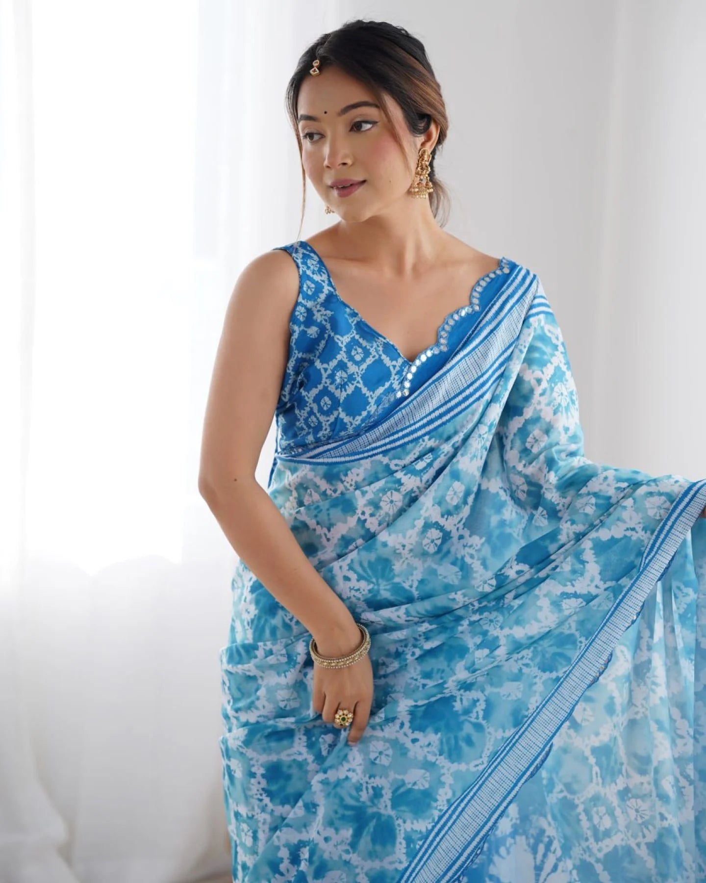 Chinon Mirror Work Saree with Kutchi Lace Party Wear Saree for Women Wholesale Deal