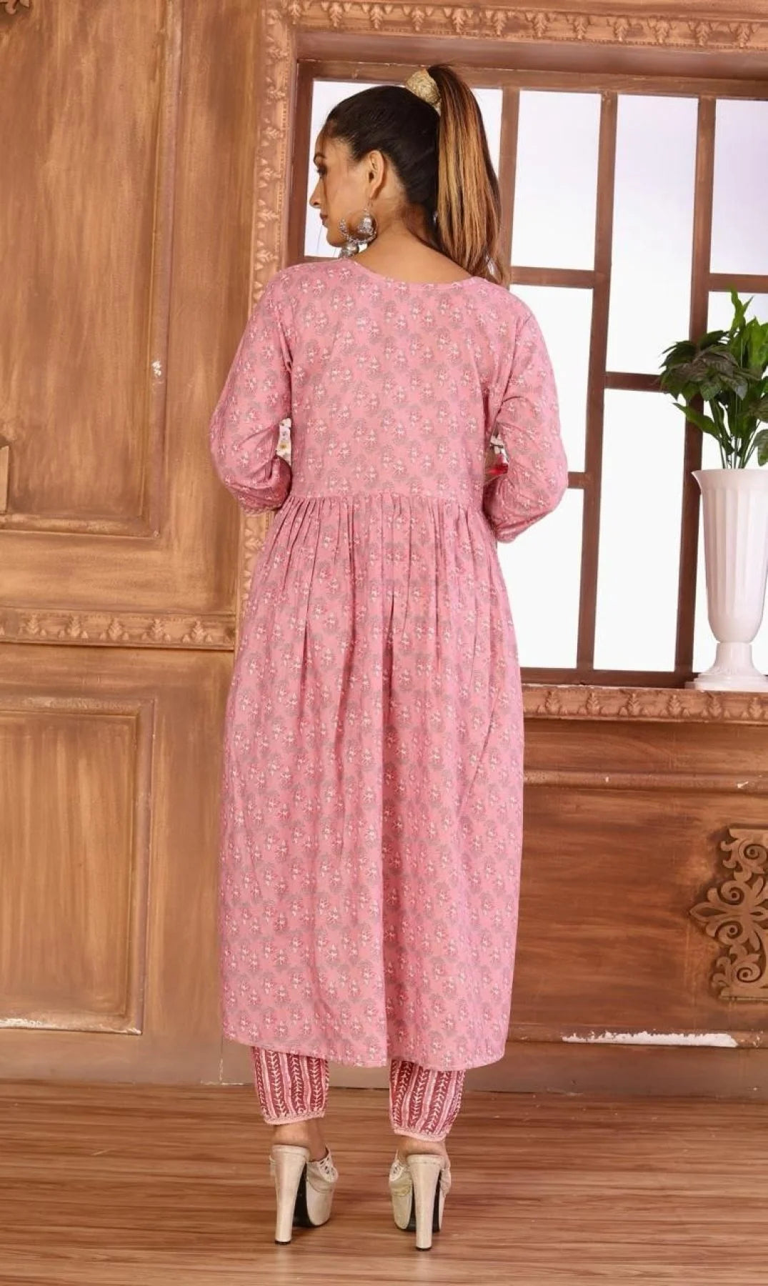 Alia Cut Neck With 3/4 Quarter Sleeve Kurti With Bottom