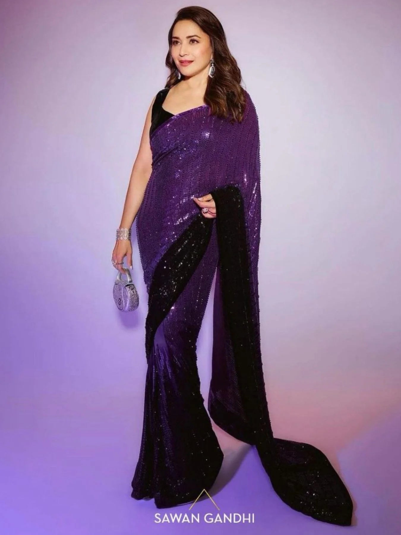 Madhuri Dixit Beautiful Hevay Georgette Saree