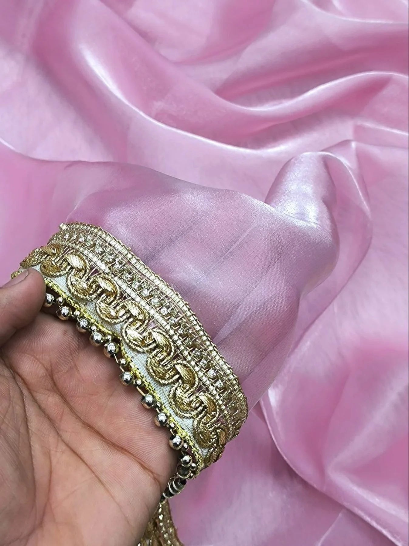 Soft Jimmy Chuu With Lace Border Saree