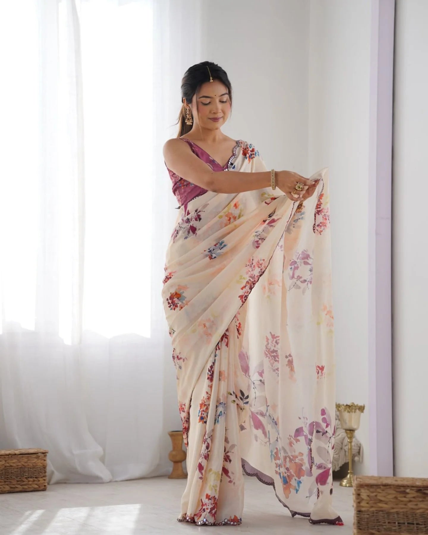 Flower Design Digital Chinnon Saree with Contrast Mirror Lace Trendy Floral Fashion at Factory Price