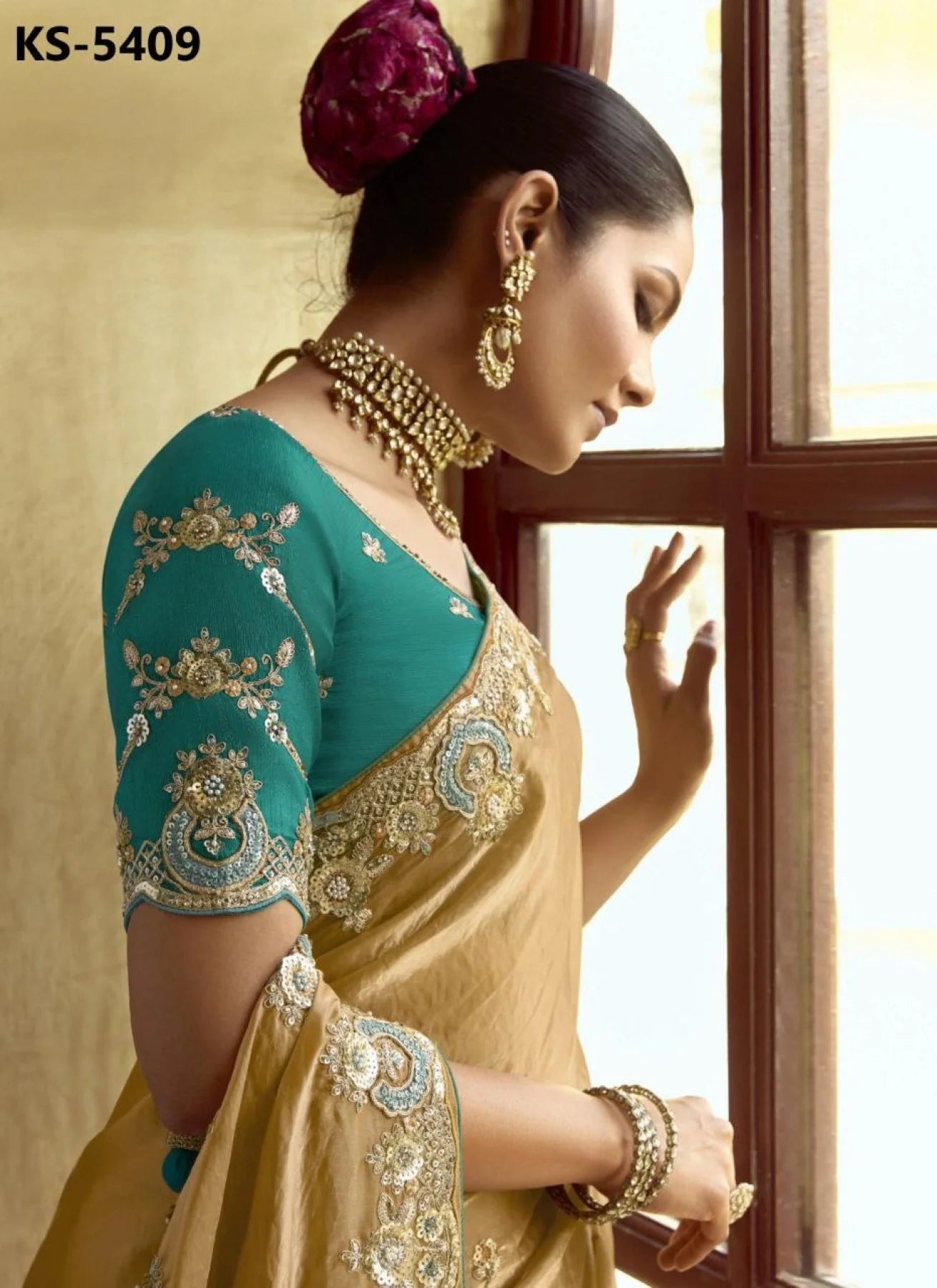 Festive Silk Wedding Saree with Embellished Blouse Designer Elegance at Lowest Price