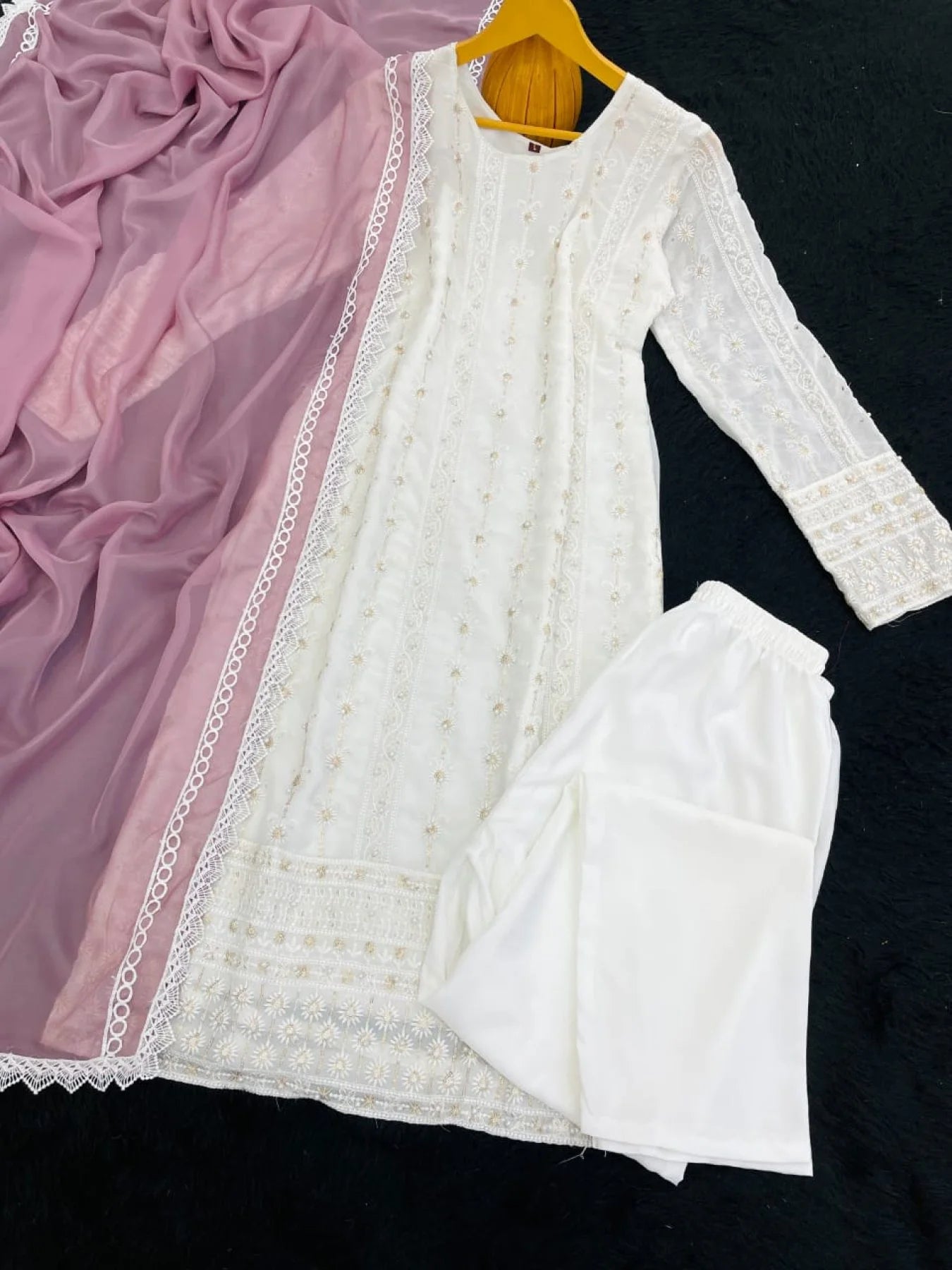 Top Quality Heavy Georgette Suit Sets Embroidery Moti & Lace Detailing Wholesale Collection for Online Shopping  2244.93 /Pcs  3623.19 (10% Off)