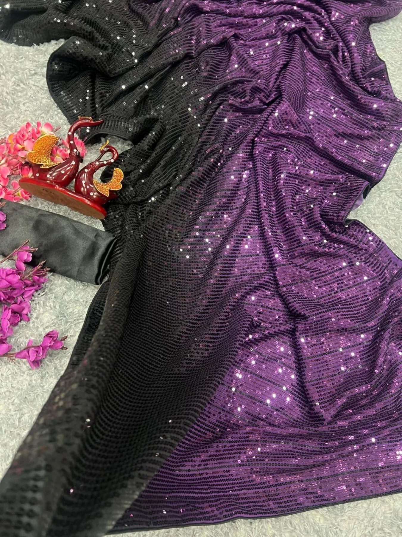 Madhuri Dixit Beautiful Hevay Georgette Saree
