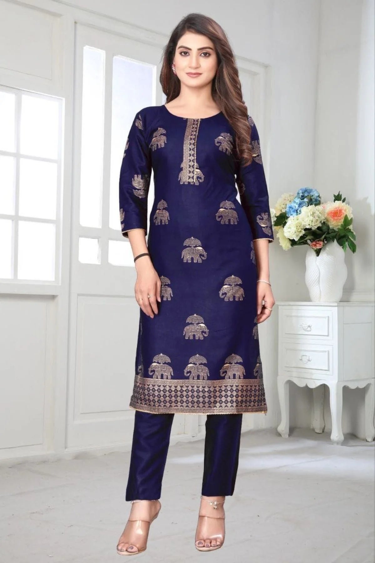 Comfortable 14 kg Rayon women's Kurti & Pant Set