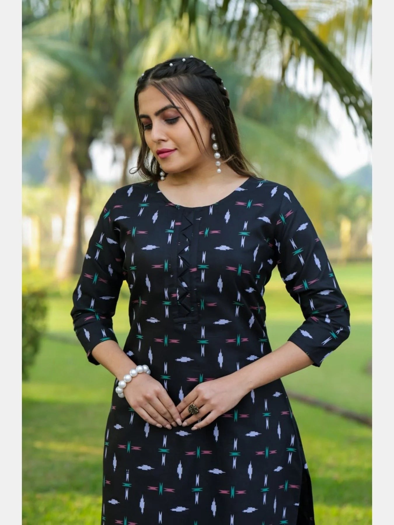 Women Cotton Blend Digital Print Kurta With Pant Set
